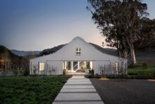 Hupomone Ranch Barn House and Autocourt Driveway